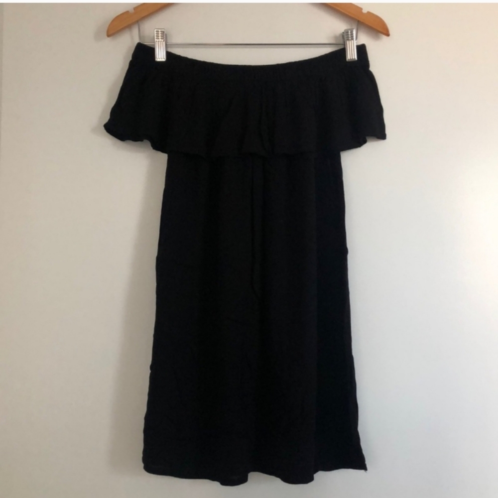 Forever 21 Off The Shoulder ruffle dress